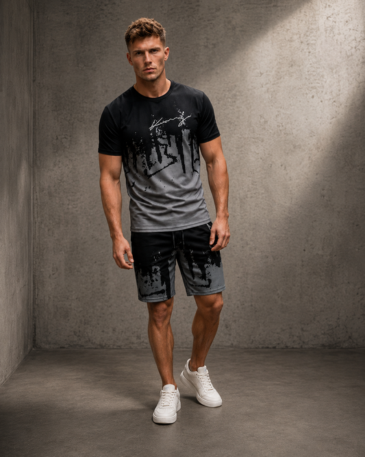 Conjunto para hombre compuesto por una camiseta con estampado gráfico y unos pantalones cortos: